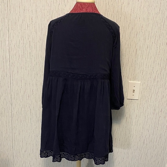 Women's SZ Large Crown & Ivey Navy Dress Eyelet trimmed bottom & Latern Sleeves - Picture 4 of 8